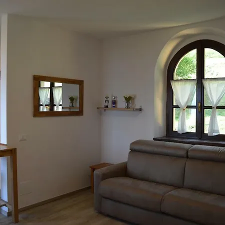 La Casa Gialla アパート ストレーザ